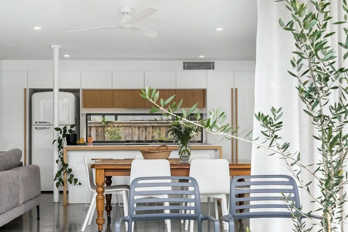 Sanctuary Spaces - Lomani Six Byron Bay