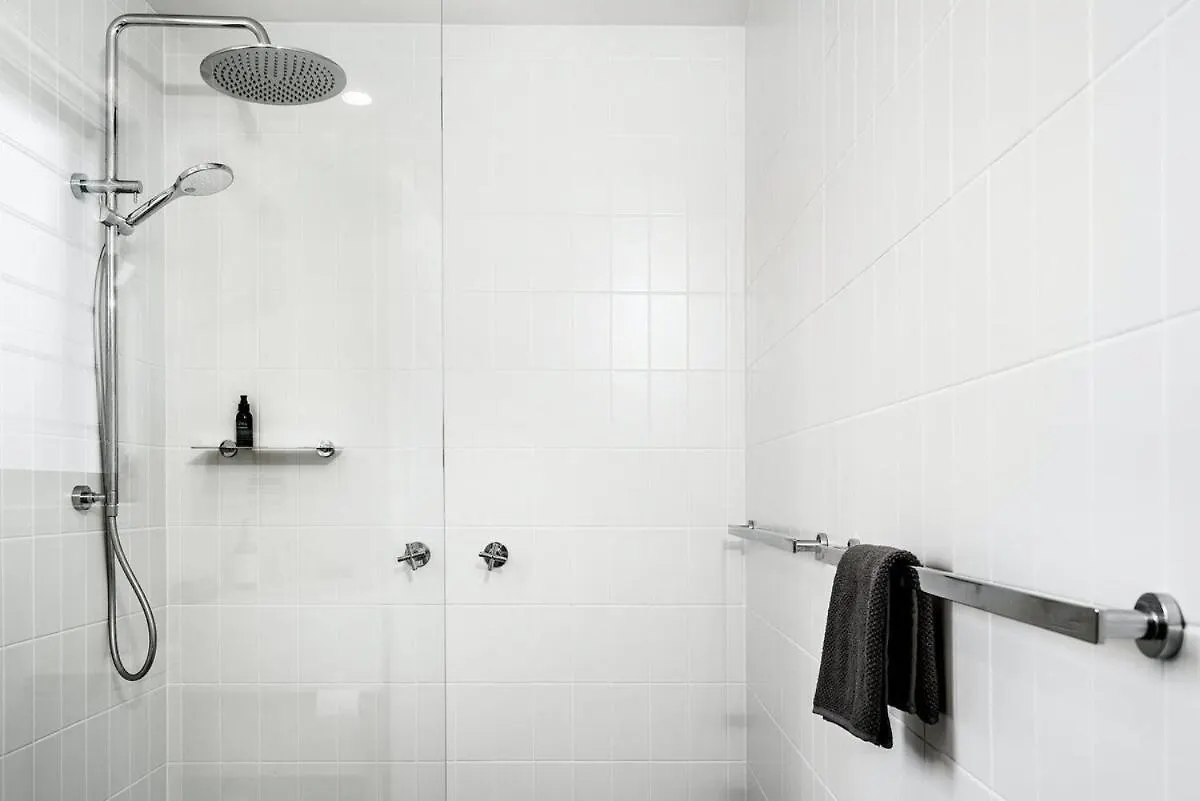 Sanctuary Spaces - Lomani Six Byron Bay Villa